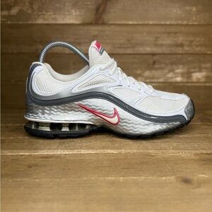 Women’s Nike Reax Athletic Running Shoes Size 8 Black White Pink